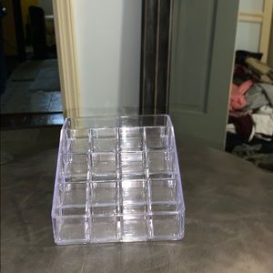 makeup organizer